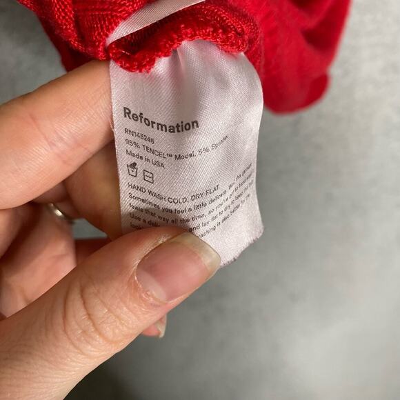 Reformation womens red button up short sleeve crop top tencel vneck soft Small - Picture 3 of 9